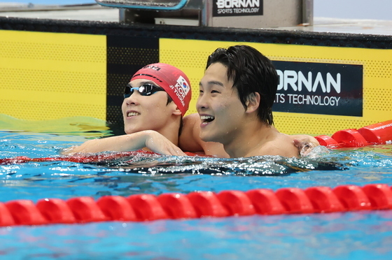 50m 자유형, 김영범 금메달·지유찬 동메달