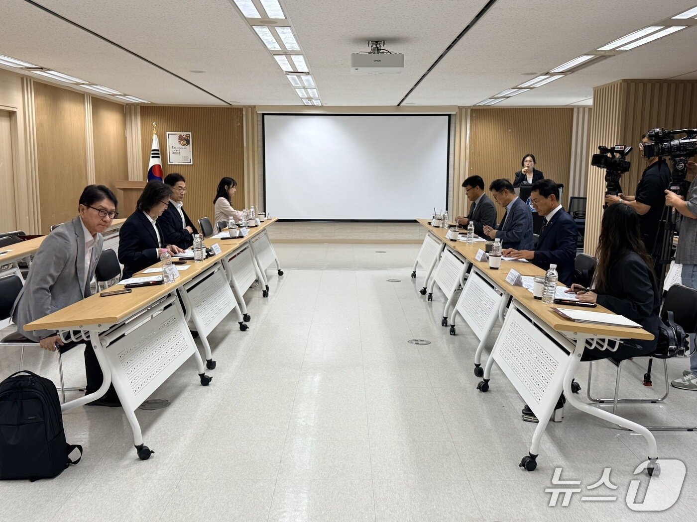 본문 이미지 - 11일 오전 서울 중구 한국공정거래조정원에서 열린 공정거래위원회와 프랜차이즈업계 간담회 현장. 2026.9.11 ⓒ News1 황두현 기자