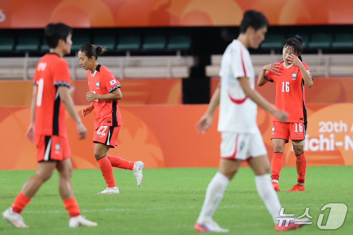 (시즈오카=뉴스1) 안은나 기자 = 21일 일본 시즈오카 스타디움 에코파에서 열린 2026 아이치·나고야 아시안게임 여자축구 조별예선 F조 대한민국과 북한의 경기를 1-1 무승부로 …