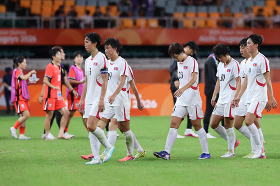 남북한 여자축구 대결 1-1 무승부