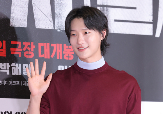 우즈 '암살자(들)' 잘 볼게요