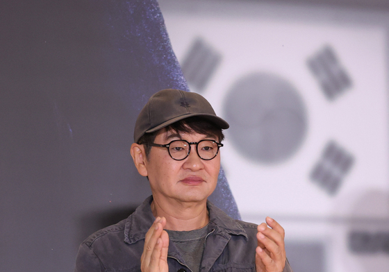 '암살자(들)' 메가폰 잡은 허진호 감독