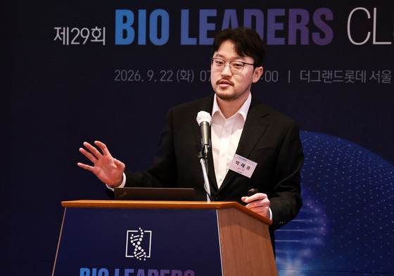 100만 개 뒤지던 신약개발 끝…갤럭스 "AI가 분자부터 설계"