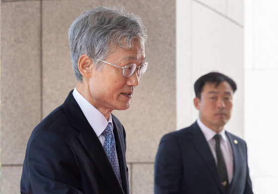 대법원 향하는 조희대 대법원장