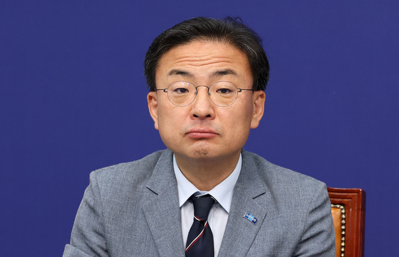 신장식 "김민석, 여전히 당대표 선거 중…주도권 확인하고 싶은가"