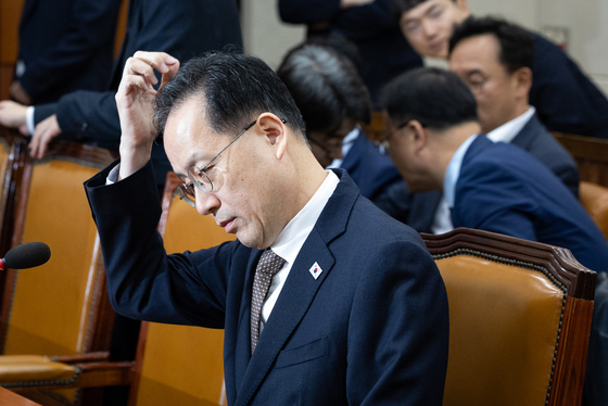 이형일 부총리, 임명 재가 직후 국회 찾아 대미투자 사전보고