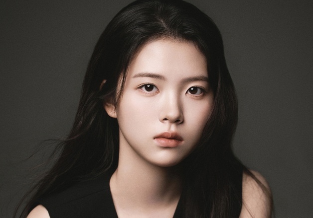 최명빈, '미래에서 온 베이베' 합류…'열일' 행보
