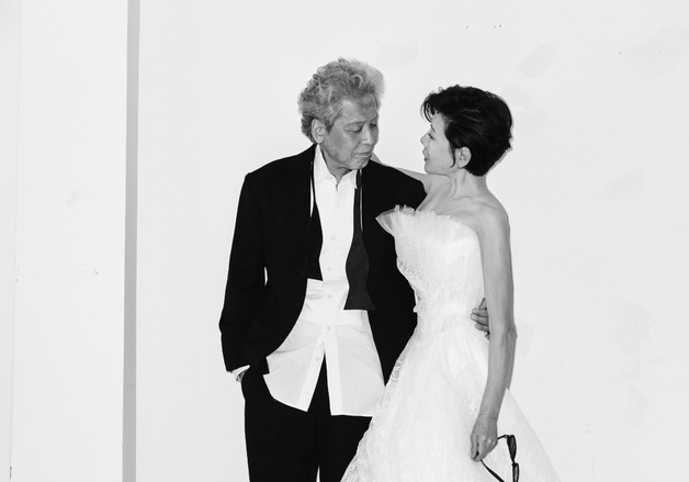 '25년간 사실혼' 박정수♥정을영 PD, 웨딩화보 공개…애정 뚝뚝 눈빛