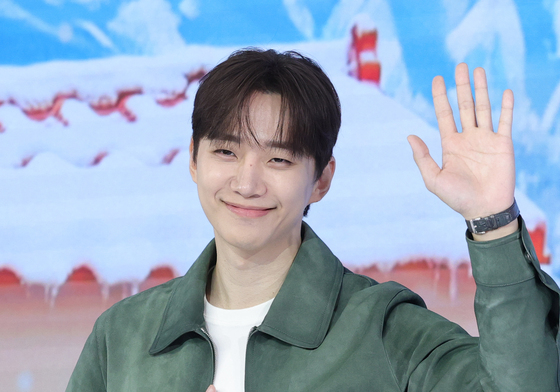 이준호, 심장저격 꽃미소