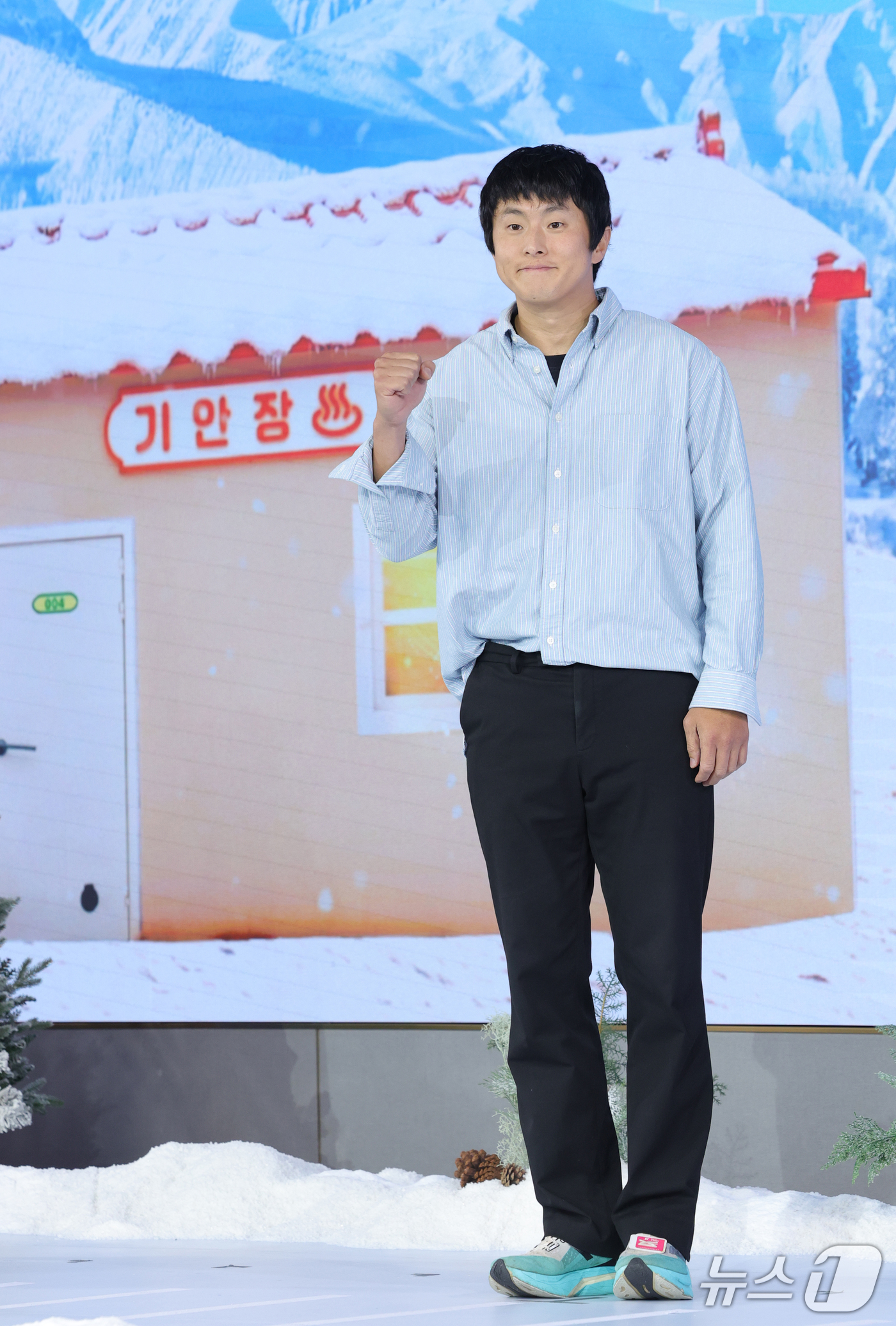 (서울=뉴스1) 권현진 기자 = 방송인 기안84가 22일 오전 서울 마포구 호텔나루 서울 엠갤러리에서 열린 넷플릭스 예능 ‘대환장 기안장 시즌2’ 제작발표회에 참석해 포즈를 취하고 …