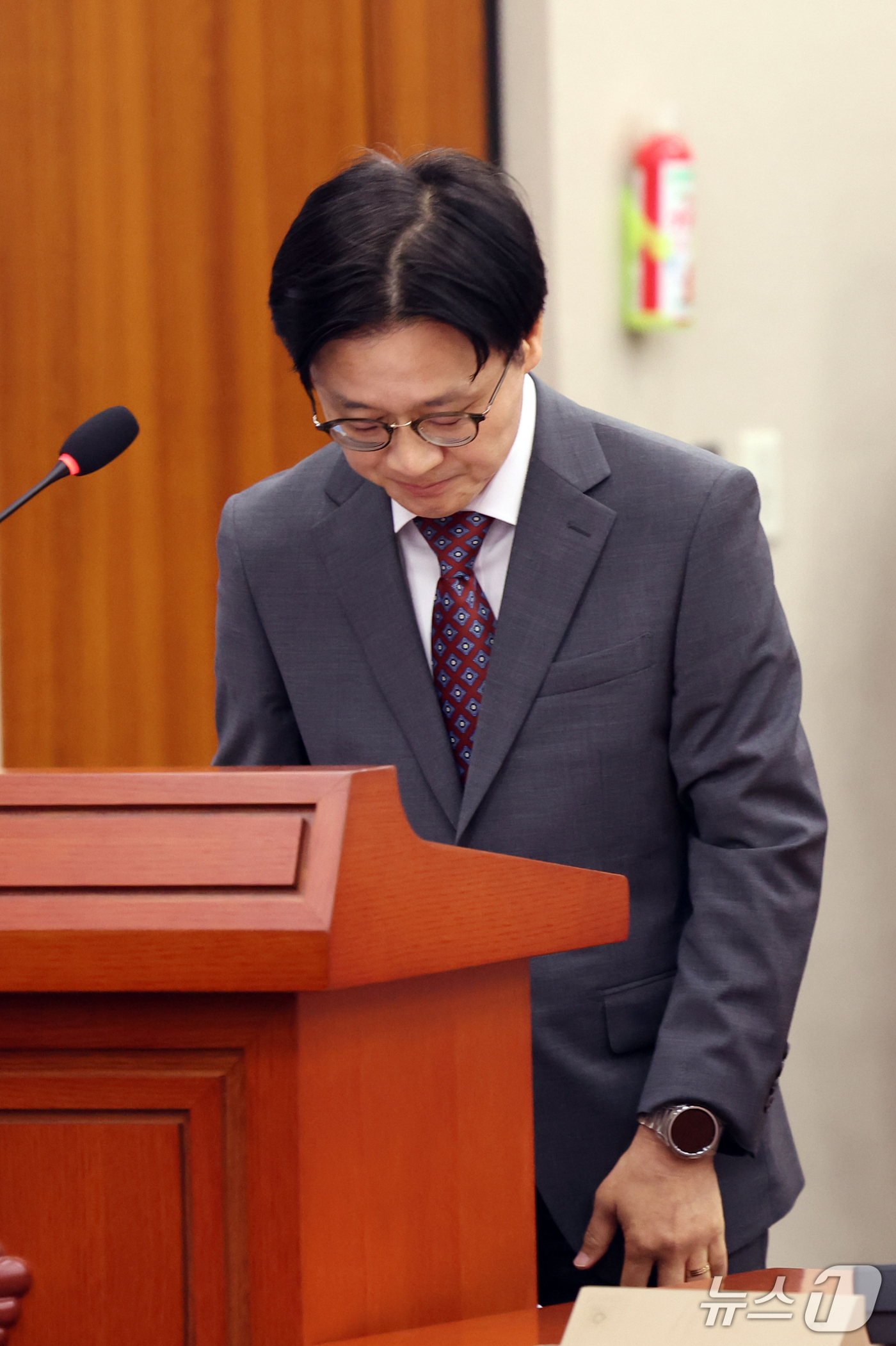 (서울=뉴스1) 황기선 기자 = 김정관 산업통상부 장관이 22일 오전 서울 여의도 국회에서 열린 산업통상자원중소벤처기업위원회 전체회의에서 '대한민국과 미합중국 간 전략적투자의 운영 …