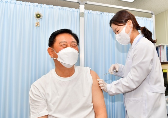 장성군, 18세 이하·60세 이상 군민 독감 백신 접종 지원