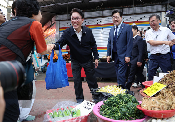 조직 정비 마무리한 김민석, 이젠 민생 올인…"한땀 한땀 성과 노력"