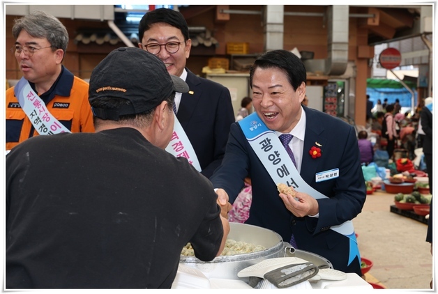 "시장 물가 어떻습니까"…박성현 광양시장 추석 장보기