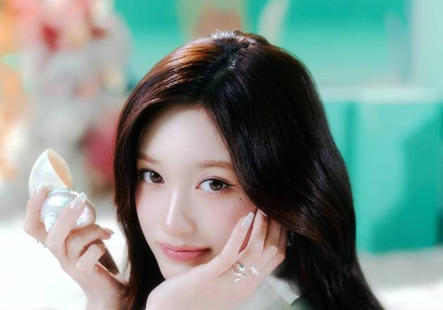 아이브 이서, '인기가요 인 도쿄' MC 발탁…글로벌 진행자 존재감