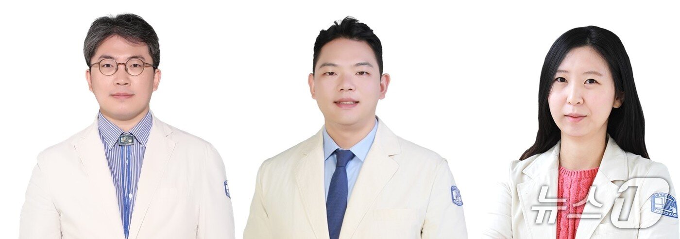 본문 이미지 - 서울성모병원 유방외과의 윤창익(왼쪽부터)·진제현·김두레 교수.(가톨릭대 서울성모병원 제공)