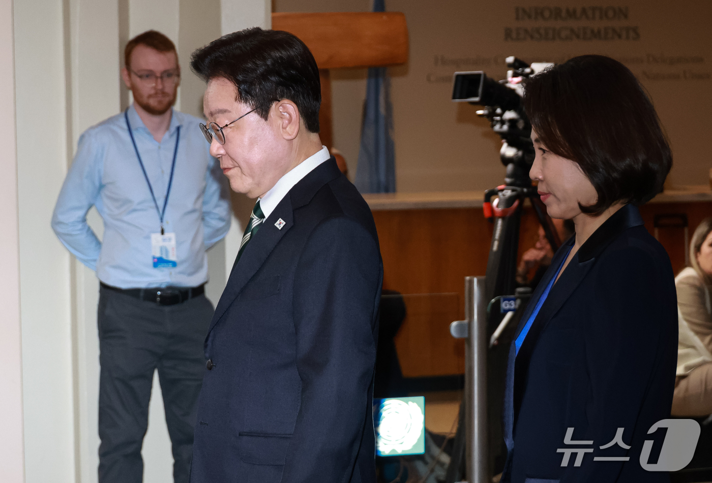 (뉴욕=뉴스1) 허경 기자 = 이재명 대통령과 김혜경 여사가 22일(현지시간) 미국 뉴욕 유엔본부에서 열린 제81차 유엔총회 기조연설을 하기 위해 총회장으로 들어서고 있다. 202 …