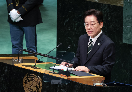 [속보] 李대통령 "한반도 평화공존 3대 청사진…남북 체제 존중하며 공동성장"