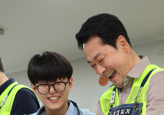 송편 만드는 장동혁 대표