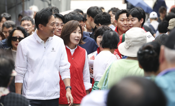 나경원 의원과 남성사계시장 찾은 오세훈 시장