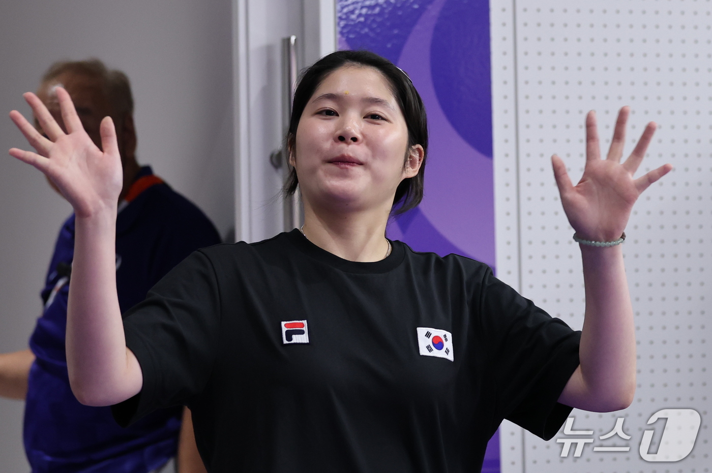 (도요타=뉴스1) 안은나 기자 = 대한민국 추가은이 23일 일본 도요타시 아이치현 종합사격장에서 열린 2026 아이치·나고야 아시안게임 사격 여자 10m 공기권총 개인전 결선에 입 …