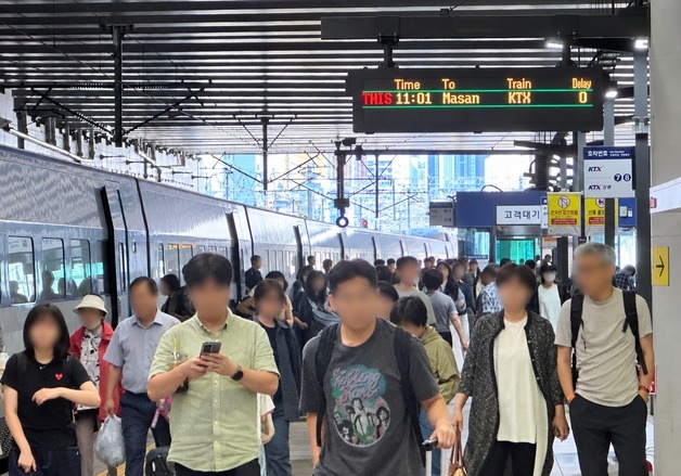 양손엔 캐리어·마음은 고향으로…추석 앞둔 동대구역 '북적'