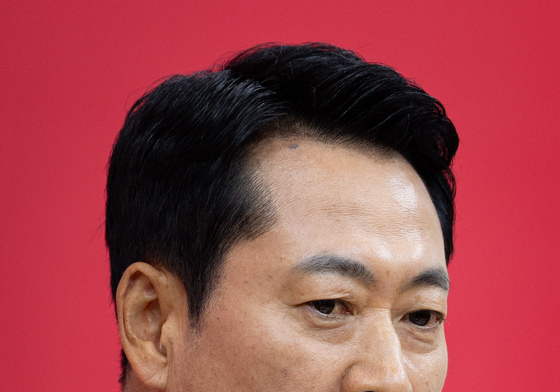 기자회견하는 장동혁 대표