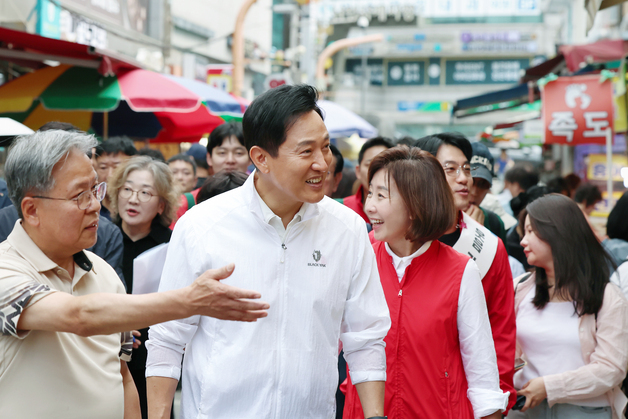오세훈, 추석 앞두고 전통시장·골목상권 점검…지구대도 방문