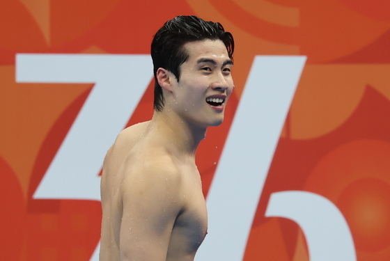 경기 마친 황선우 '200m 자유형 은메달'