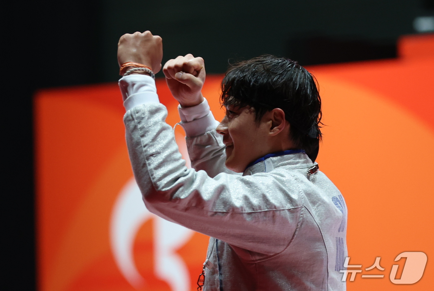 (도코나메=뉴스1) 김도우 기자 = 대한민국 오상욱이 23일 일본 도코나메시 아이치 스카이 엑스포홀에서 열린 2026 아이치·나고야 아시안게임 펜싱 남자 사브르 결승에서 중국 션천 …