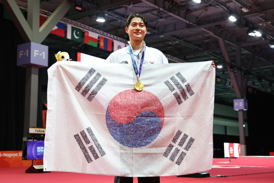 오상욱 금메달, 대회 2연패