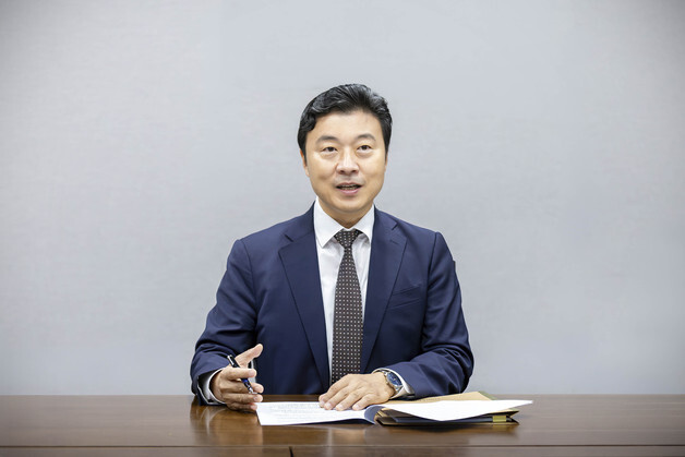 "싸우지 않고 이겼다"…다문화 자녀 이름 제한 예규 바꾼 변호사