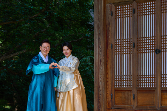 추석 명절 인사하는 이재명 대통령·김혜경 여사