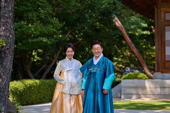 이재명 대통령·김혜경 여사, 추석 명절 인사