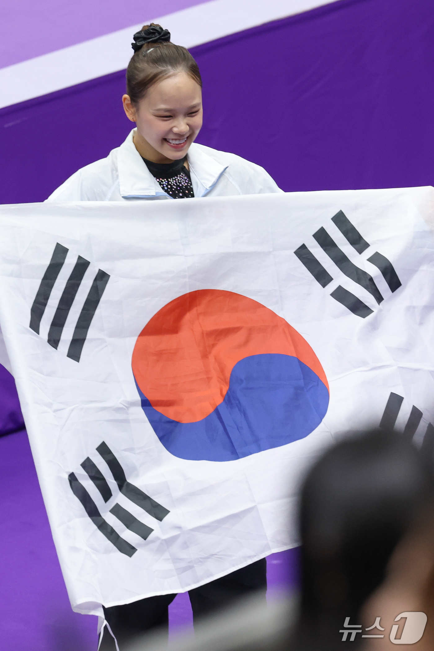 (나고야=뉴스1) 안은나 기자 = 대한민국 여서정이 24일 일본 나고야시 종합체육관에서 열린 2026 아이치·나고야 아시안게임 기계체조 여자 도마 개인전 결선에서 금메달을 확정지은 …