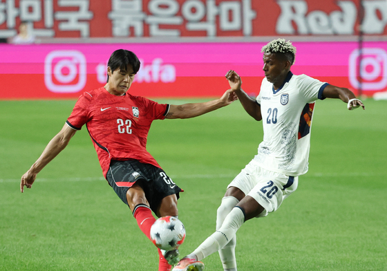 패스하는 설영우