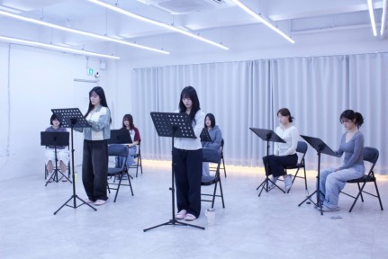 '종점'·'만취'·'에레나'…낭독 3부작 '듣고, 쓰고, 읽다'