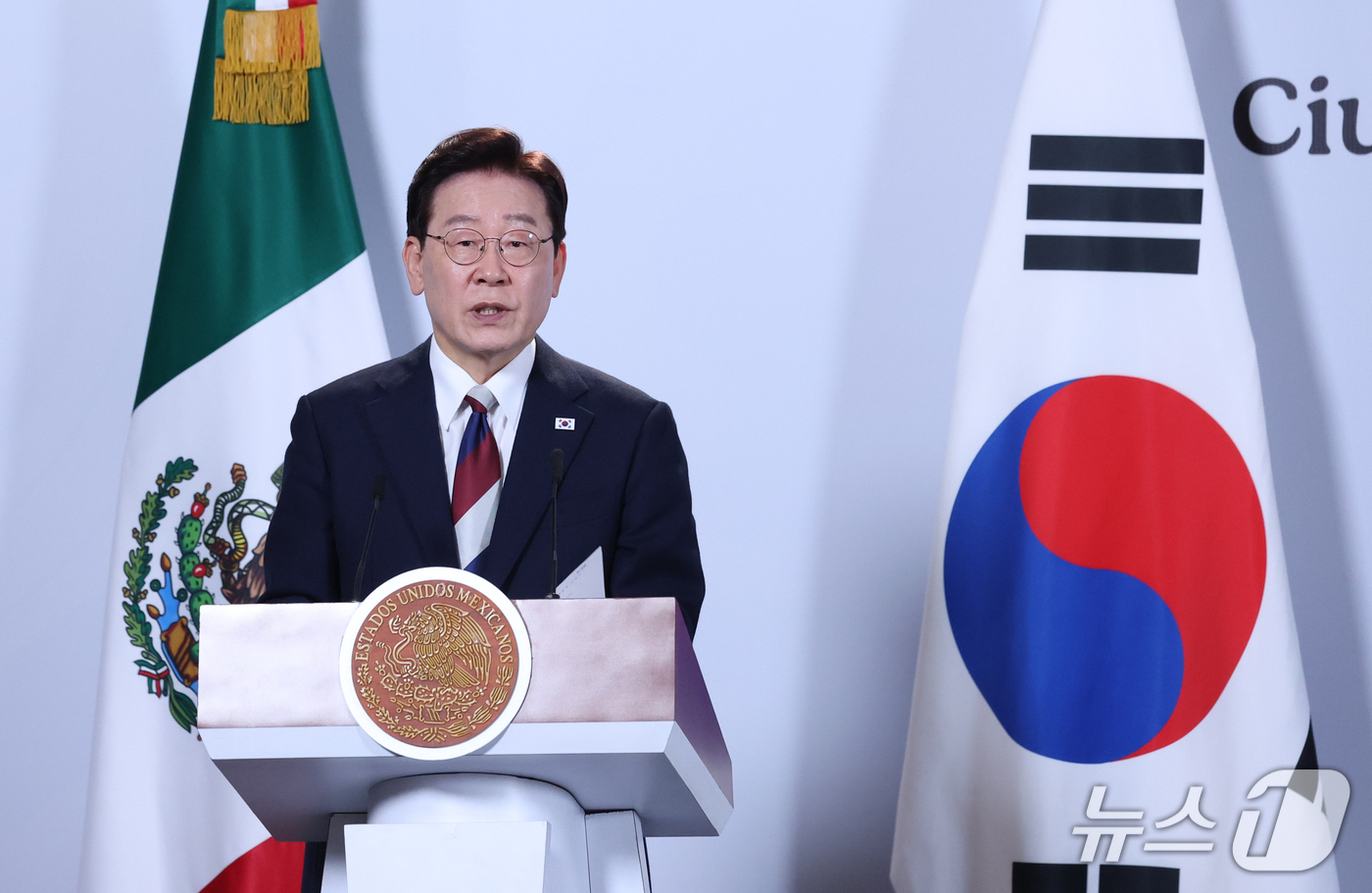 (멕시코시티=뉴스1) 허경 기자 = 이재명 대통령이 24일(현지시간) 멕시코시티 대통령궁에서 열린 공동언론발표에서 발언을 하고 있다. 2026.9.25/뉴스1