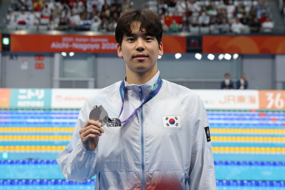 이주호 '남자 배영 200m 은메달'