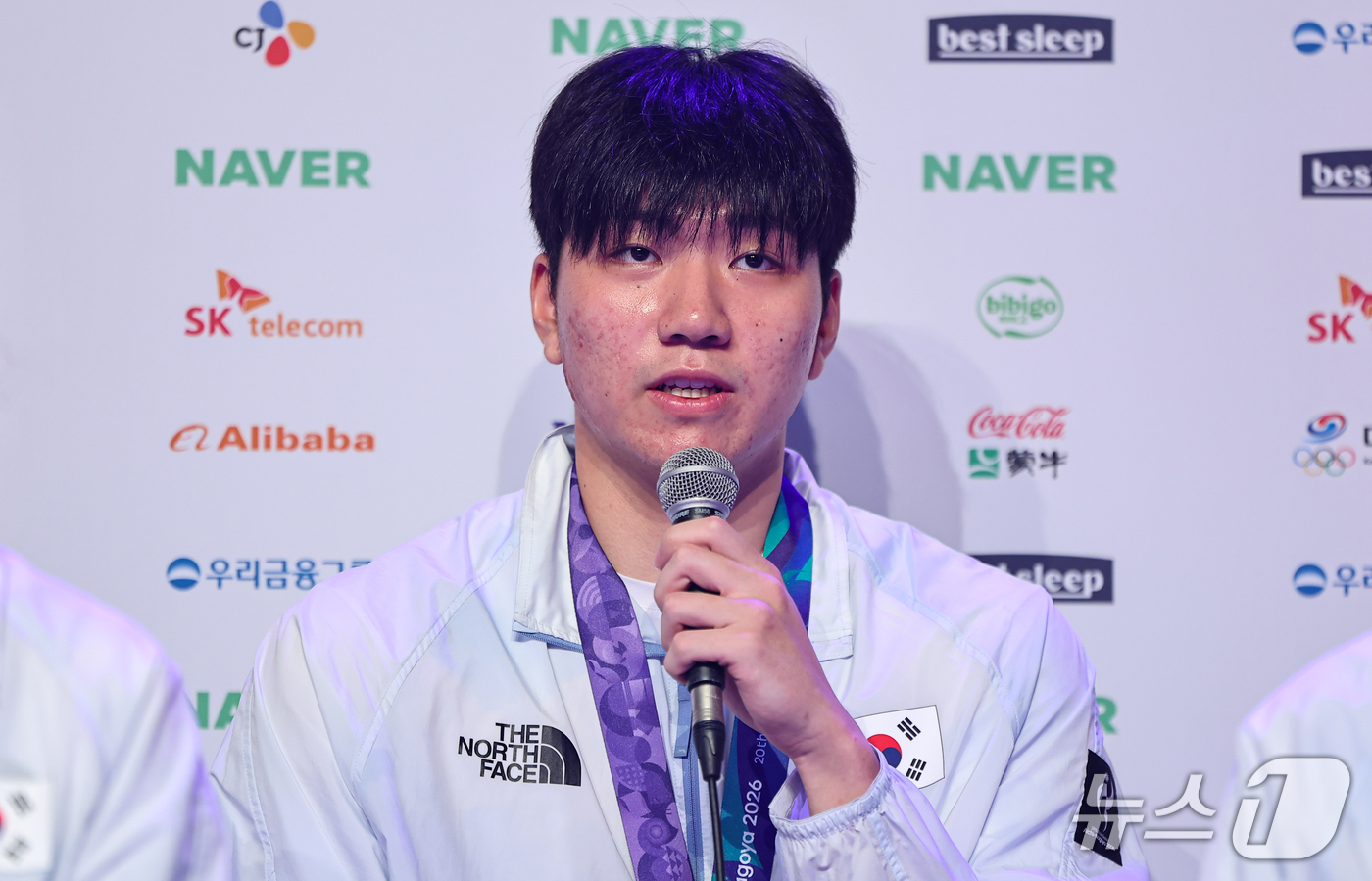 (나고야=뉴스1) 김도우 기자 = 3X3농구 구민교가 26일 일본 나고야 코리안하우스에서 열린 금메달리스트 기자회견에서 금메달 수상 소감을 밝히고 있다. 2026.9.26/뉴스1