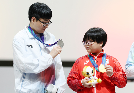 형제 같은 한일 뿌요뿌요 샛별들