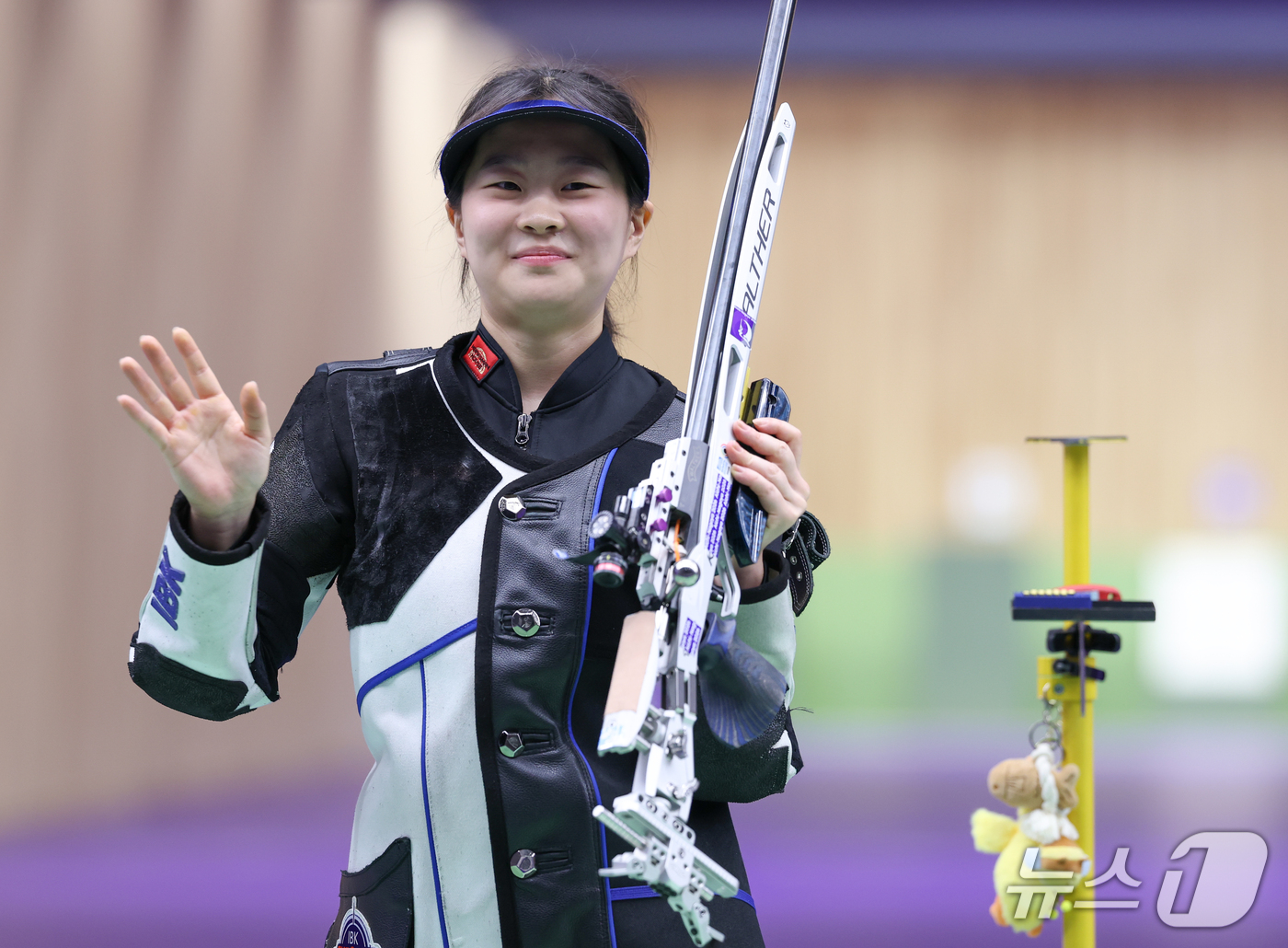 (도요타=뉴스1) 안은나 기자 = 대한민국 김지은이 26일 일본 아이치현 사격장에서 열린 2026 아이치·나고야 아시안게임 사격 여자 50m 소총 3자세 개인전 결선에서 동메달을 …