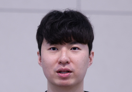 NBA 향해 출국하는 이현중