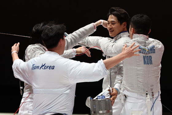 아시안게임 4연패 기뻐하는 대한민국