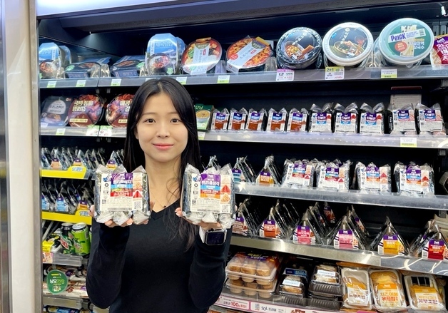 "삼각김밥도 묶어야 잘 팔린다"…CU, 트리플 삼각김밥 인기