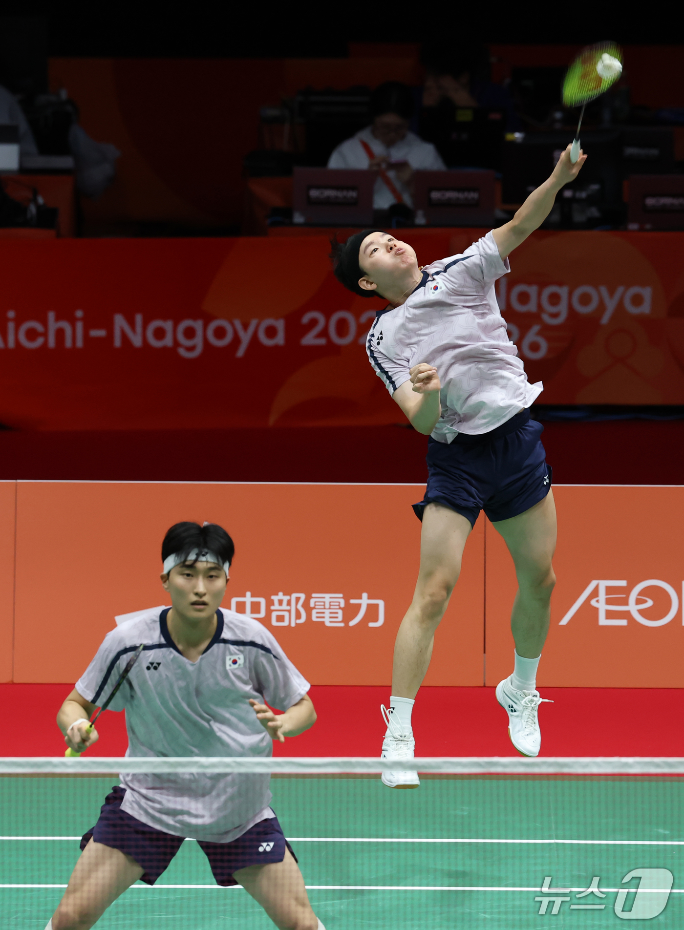(이치노미야=뉴스1) 김민지 기자 = 대한민국 서승재와 김원호가 27일 일본 아이치현 이치노미야 종합체육관에서 열린 2026 아이치 나고야 아시안게임 배드민턴 남자 복식 8강에서 …
