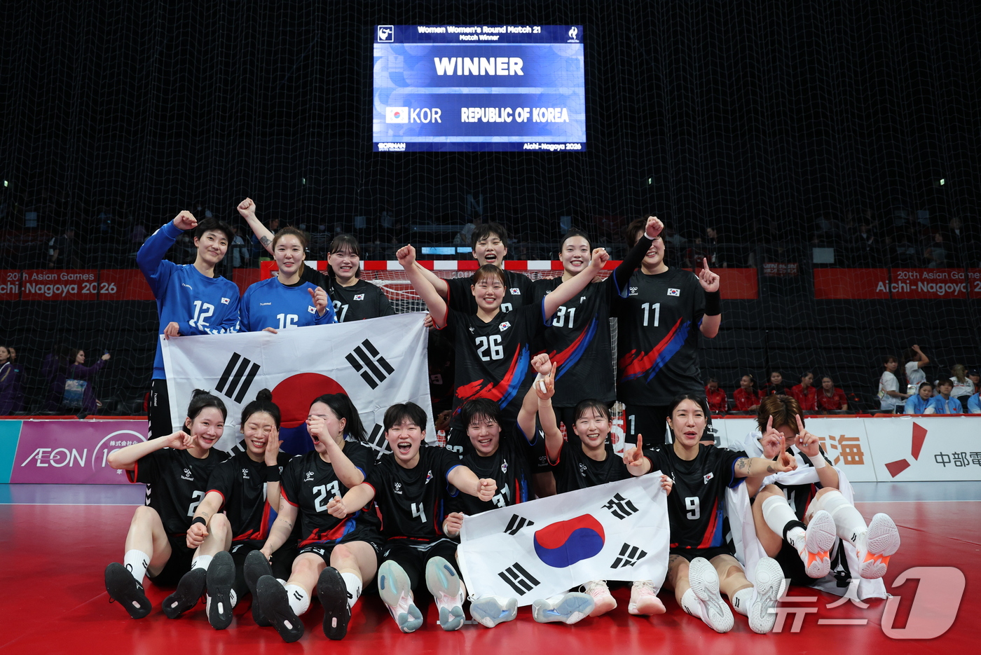 (이나자와=뉴스1) 안은나 기자 = 27일 일본 아이치현 이나자와시 엔트리오(ENTRIO)에서 열린 2026 아이치·나고야 아시안게임 핸드볼 라운드로빈 21 일본과의 경기에서 승리 …