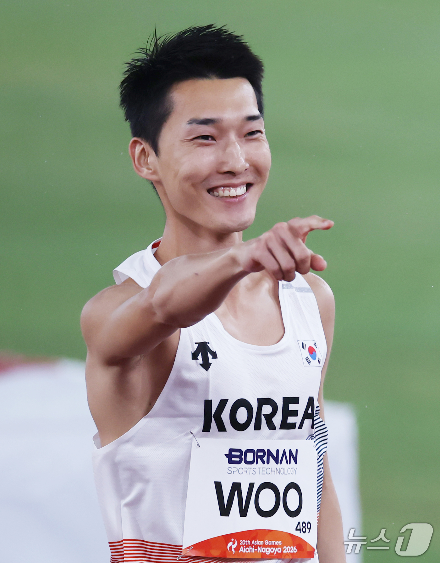 (나고야=뉴스1) 김민지 기자 = 우상혁이 27일 나고야 미즈호공원 육상경기장에서 열린 2026 아이치·나고야 아시안게임 남자 높이뛰기 결선 2차 시기에서 2m14 점프에 성공한 …