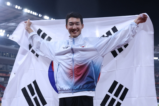 '동메달 따낸 스마일 점퍼 우상혁'