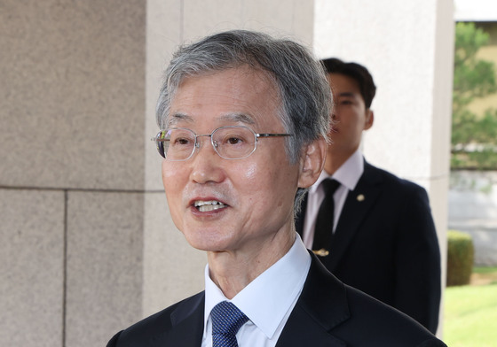 질문 답하는 조희대 대법원장
